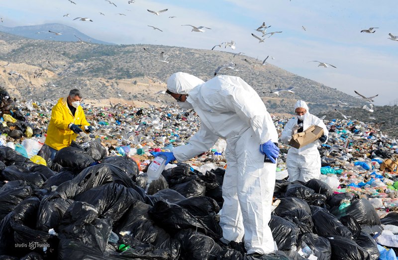 Κόντρα Δούρου – Πατούλη για τη διαχείριση των απορριμάτων