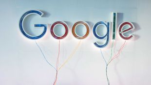 Διευθυντής της εταιρείας, μήνυσε την Google γιατί απαγορεύει την επικοινωνία των υπαλλήλων