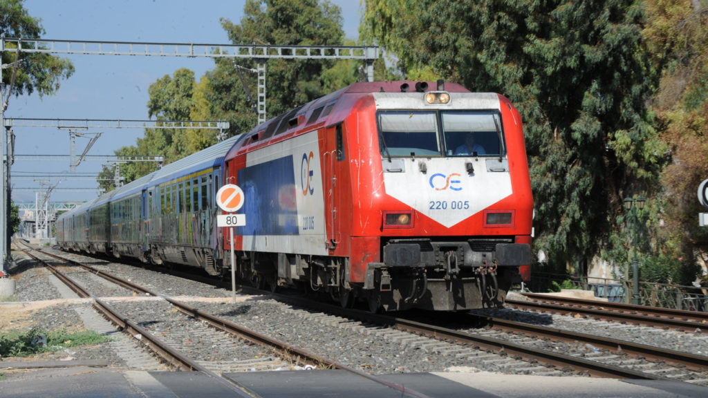 Θεσσαλονίκη: Νεαρός ακινητοποίησε τρένο με ψέματα!