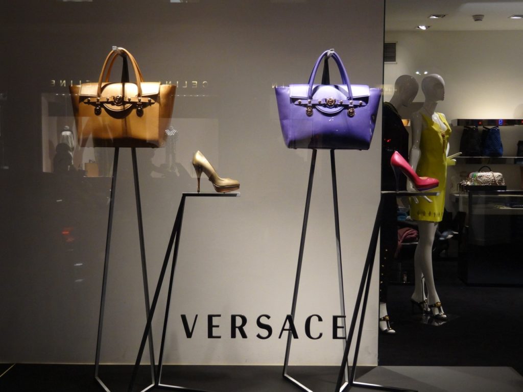 Versace: Ρατσιστική «κωδική» ονομασία για τους αφροαμερικανούς
