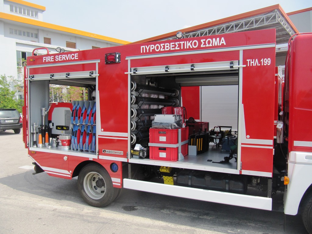 Υπό έλεγχο η πυρκαγιά σε εργοστάσιο στην εθνική Θήβας – Αθηνών