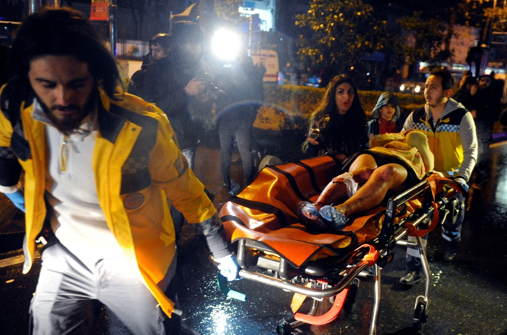 Τουρκία: Δεκάδες νεκροί και τραυματίες από επίθεση σε μπαρ (Photos & Videos)