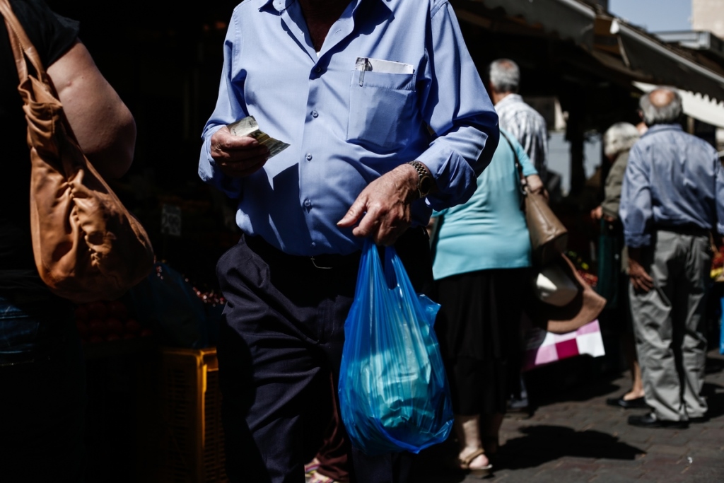 Τι μειώσεις φέρνει το νέο  έτος στις συντάξεις