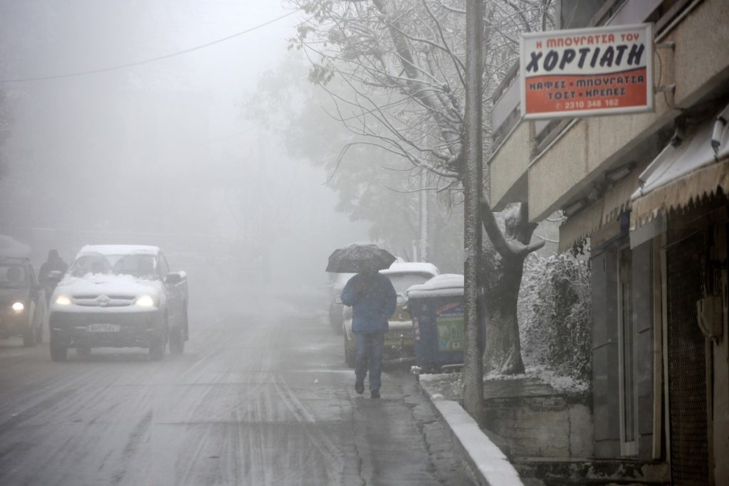 Θεσσαλονίκη: Βροχή και βοριάδες πριν τον χιονιά