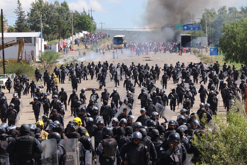 Μεξικό: Βανδαλισμοί, λεηλασίες και βίαιες διαδηλώσεις για τη βενζίνη