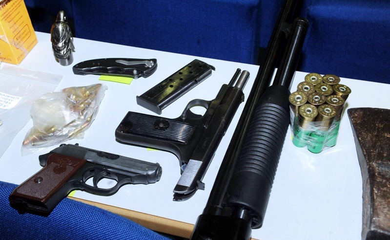 Αστυνομία: Πυροβόλα όπλα και χειροβομβίδες στο σπίτι της Ρούπα
