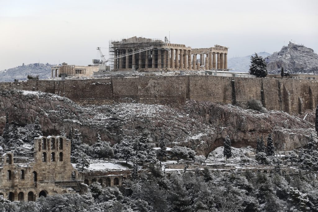 Διάσημος σταρ του Χόλιγουντ φωτογραφίζεται στην Ακρόπολη!