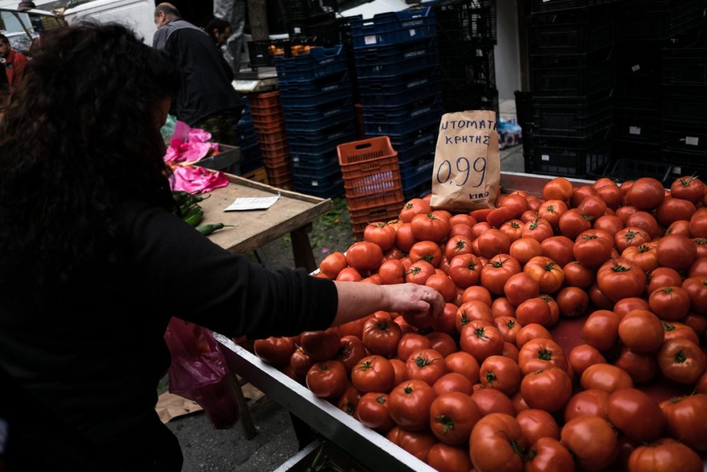 Προσοχή! Δεσμεύτηκαν 1.640 κιλά ντομάτες