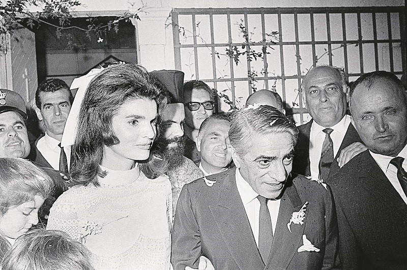 Jackie O: Η γυναίκα που η Αμερική αγαπούσε να μισεί