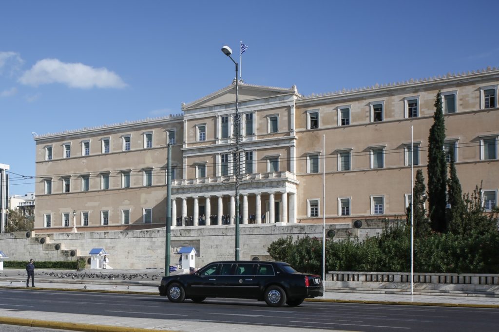 Βλαπτική μεταβολή η μη καταβολή δεδουλευμένων – Ψηφίστηκε η τροπολογία