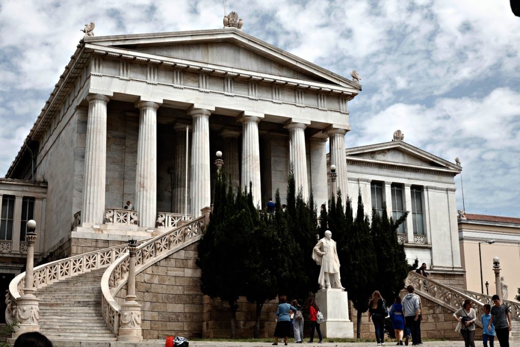 Η Εθνική Βιβλιοθήκη μετακομίζει (Photos)