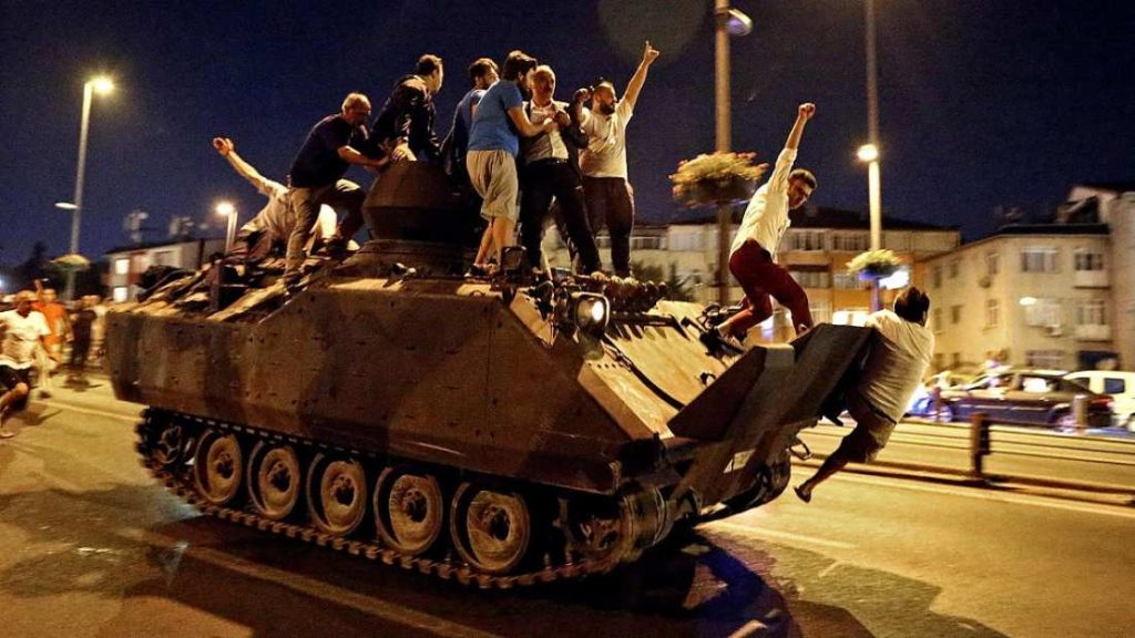Αλεξανδρούπολη: Νέο θρίλερ με Τούρκους στρατιωτικούς