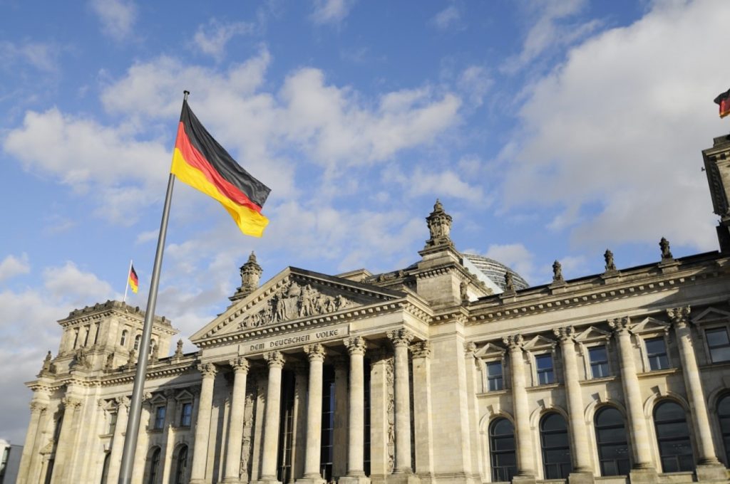 Γερμανία: Ο Σόιμπλε με το ΔΝΤ ελπίζει σε πιο σκληρή στάση