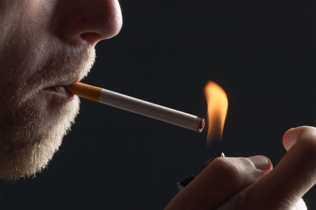Ιδού δύο φυσικά τρικ για να κόψετε το κάπνισμα
