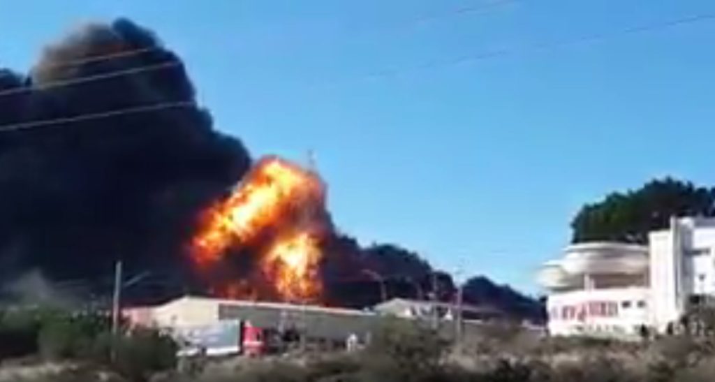 Ισπανία: Ισχυρή έκρηξη σε εργοστάσιο χημικών στη Βαλένθια (Video)