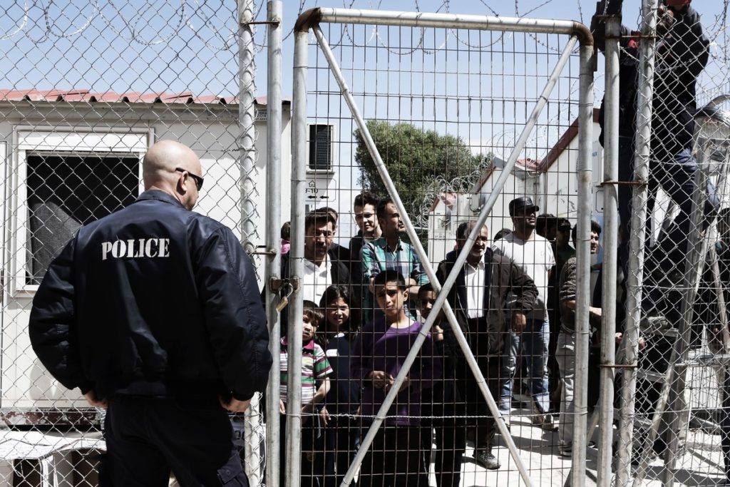 Κάλλιο Τουρκία παρά Χίος για δύο πρόσφυγες