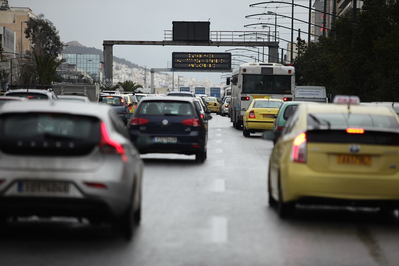 Αυξημένη κίνηση στην λεωφόρο Συγγρού λόγω τροχαίου