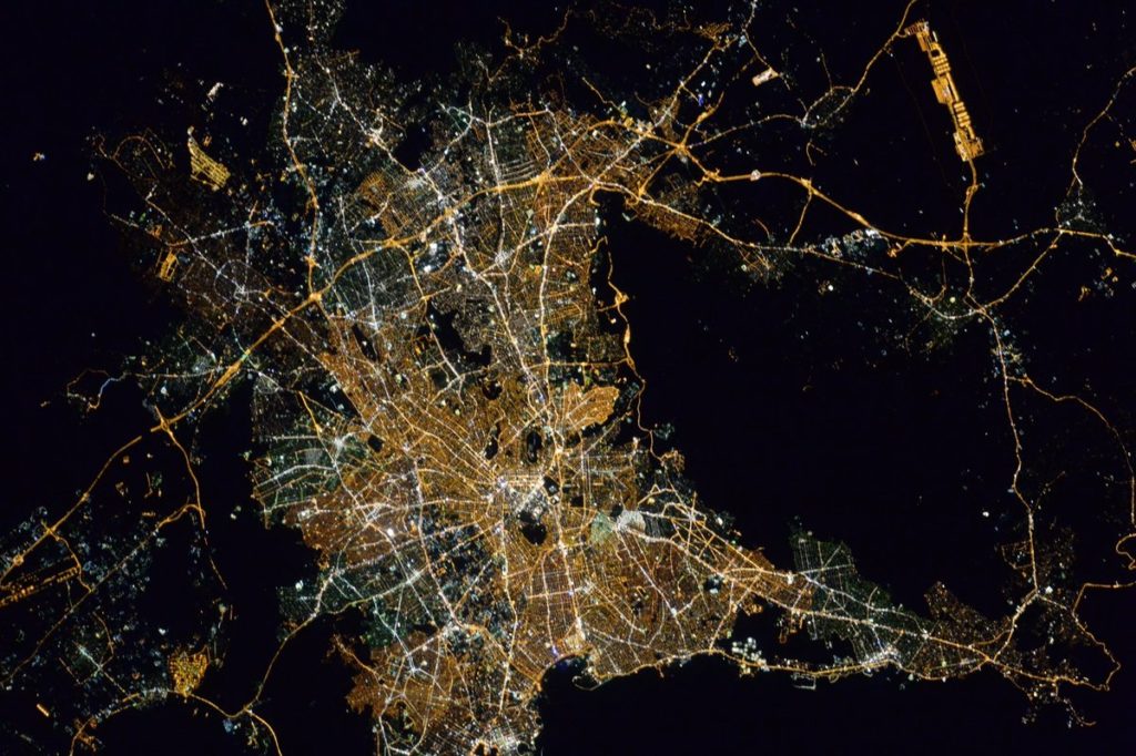 Thomas Pesquet: Η Αθήνα και ο Πειραιάς από το Διάστημα – Βρείτε την Ακρόπολη!