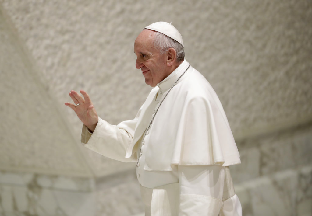 Πάπας Φραγκίσκος: «Ζητώ ταπεινά συγγνώμη για τους παιδεραστές ιερείς»