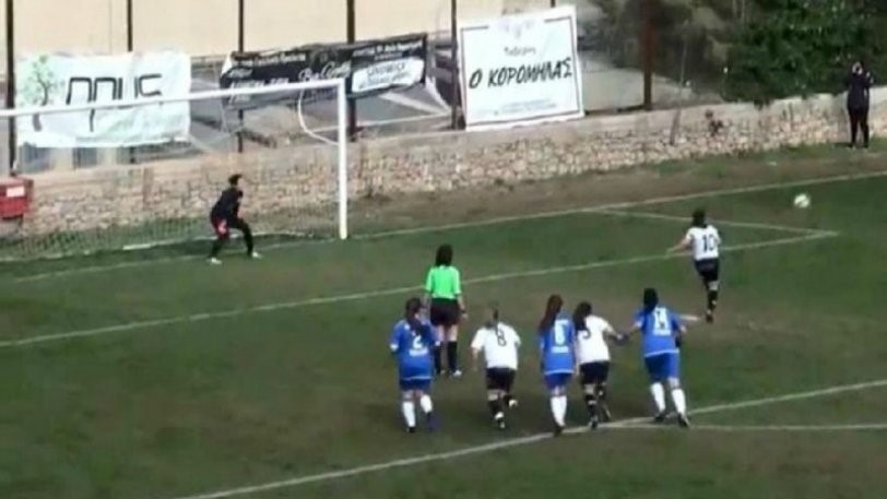 Fair play που «βγάζει μάτι» σε αγώνα γυναικείου ποδόσφαιρο (Video)