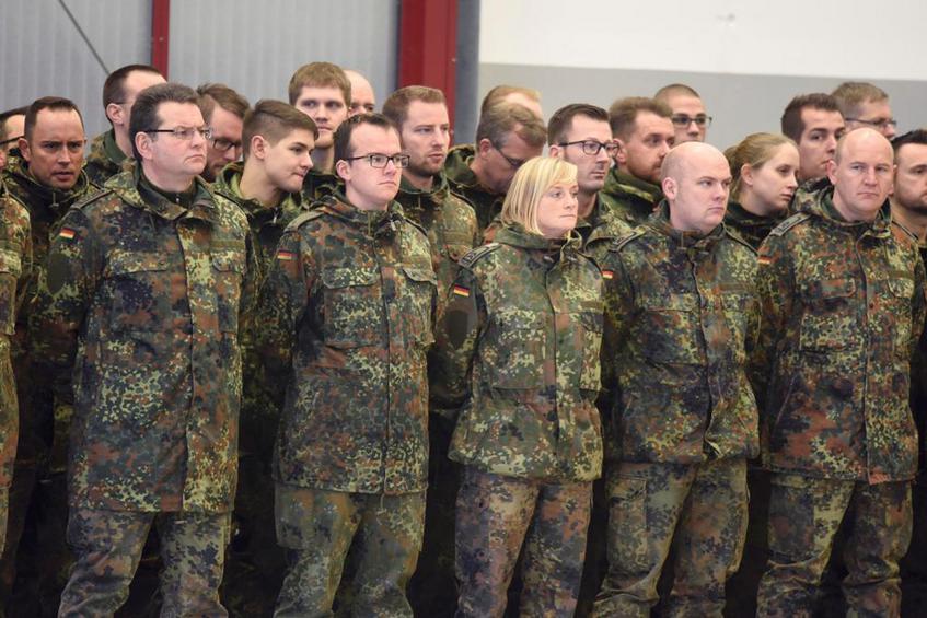 Γερμανία: Όργια και σεξουαλική παρενόχληση καταγγέλλουν γυναίκες στρατιωτικοί