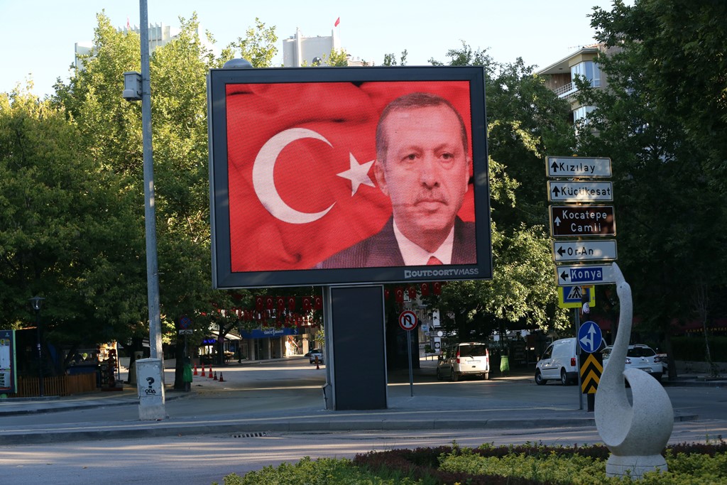 Τουρκία: Εκαψαν γκαλερί που ανήκει σε επικριτή του Ερντογάν