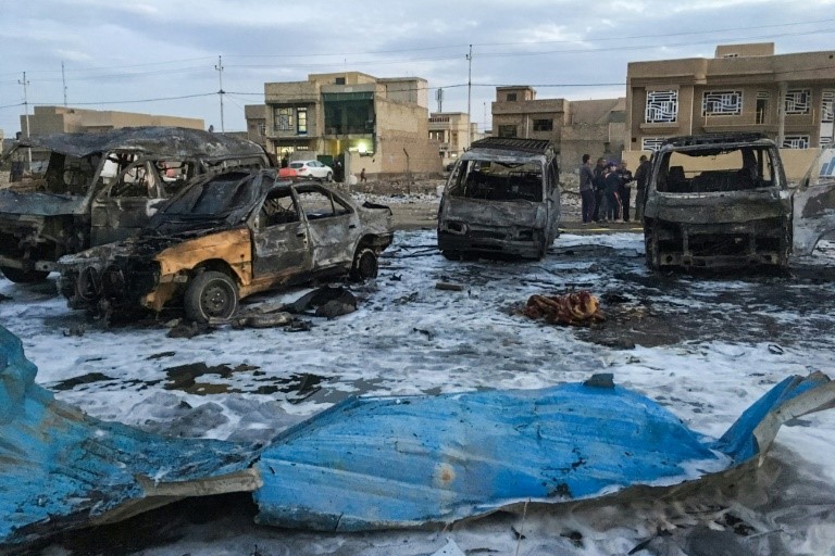 Ιράκ: Αυτοκίνητο – βόμβα σκόρπισε το θάνατο στη Βαγδάτη (Προσοχή! Σκληρές photos & Video)