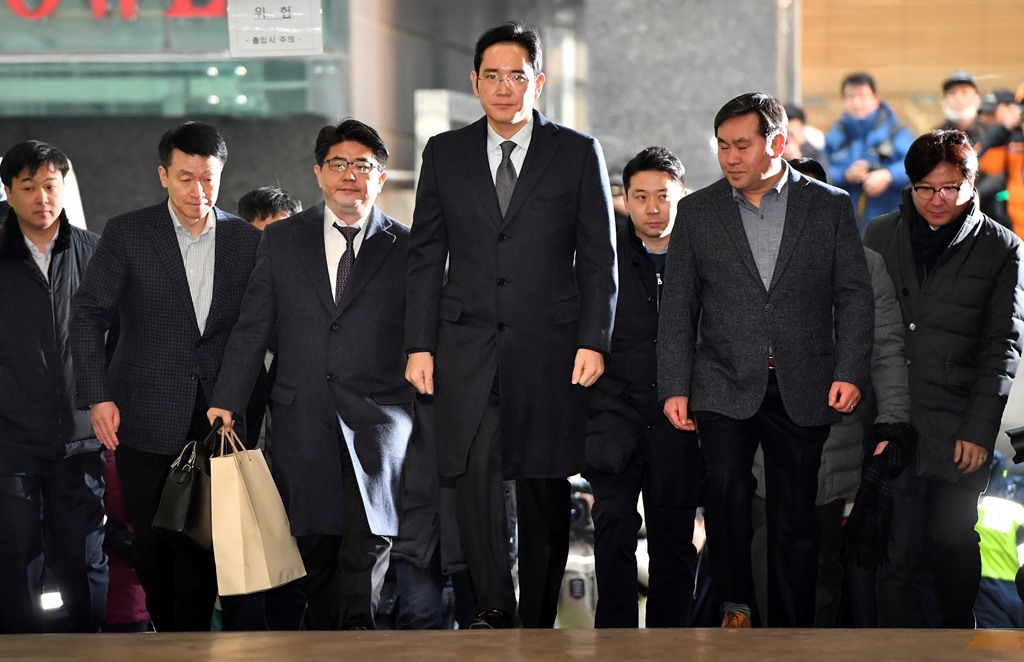 Νότια Κορέα: Συνελήφθη και πάλι ο πρόεδρος της Samsung