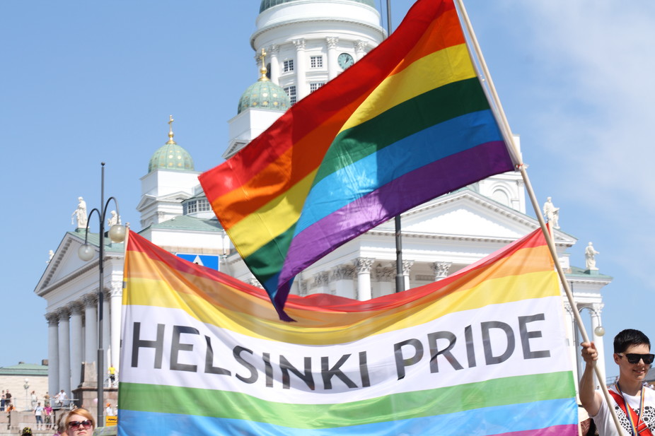 Φινλανδία: Επικυρώθηκε ο νόμος για τον γάμο ομόφυλων ζευγαριών