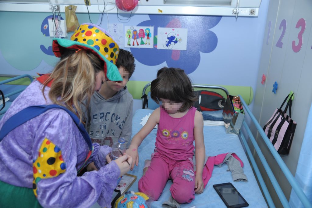 ΟΠΑΠ: Δώρα και χαμόγελα στα παιδιά των δύο παιδιατρικών νοσοκομείων- Συνεχίζονται δυναμικά τα έργα ανακαίνισης