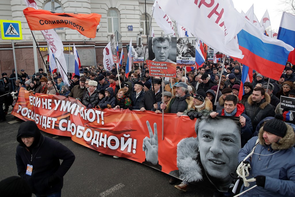 Ρωσία: Μεγάλο συλλαλητήριο στη μνήμη του δολοφονημένου πολιτικού Μπορίς Νεμτσόφ