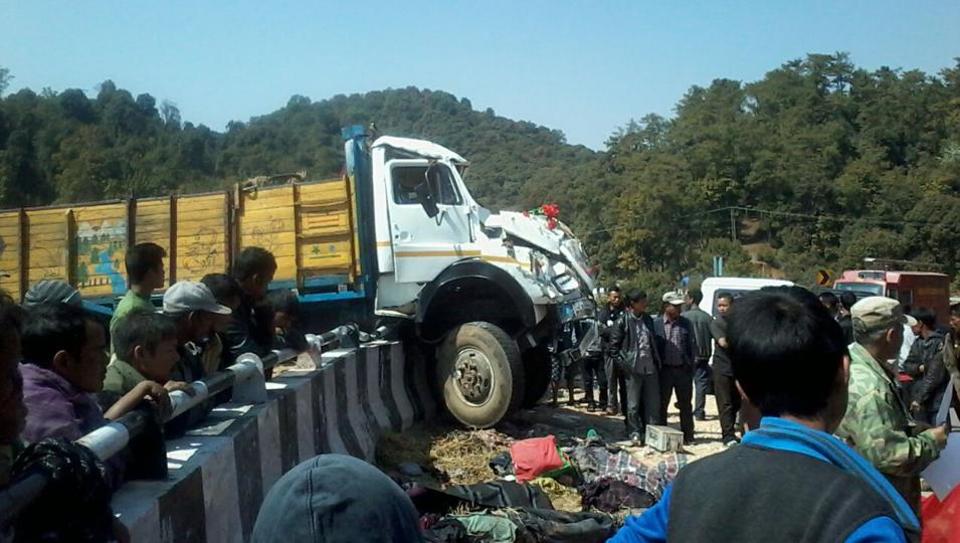 Ινδία: «Τρελό φορτηγό» θέρισε δεκάδες πιστούς έξω από εκκλησία