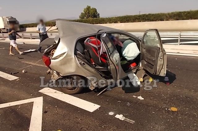 Πώς η τύχη έσωσε έξι ανθρώπους σε παρόμοιο τροχαίο με αυτό της Αποκριάς (Photos)