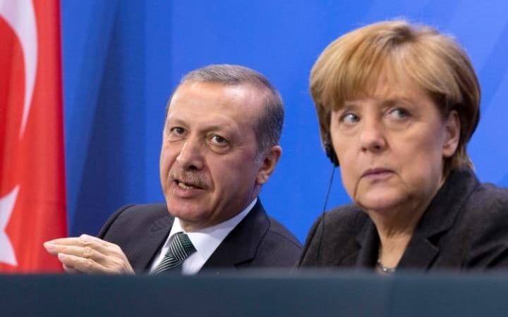 Γερμανία: Θύελλα αντιδράσεων για τις δηλώσεις Ερντογάν περί ναζιστικών πρακτικών