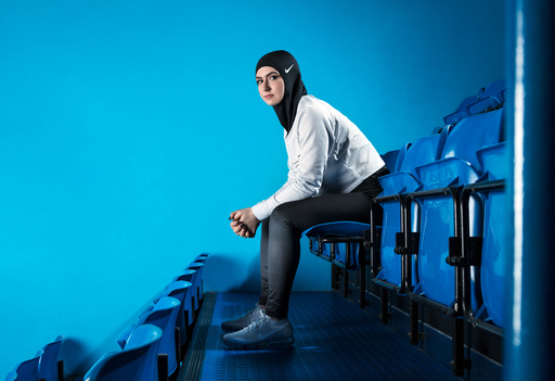 Μαντήλα αθλητικών προδιαγραφών από τη Nike για τις μουσουλμάνες αθλήτριες