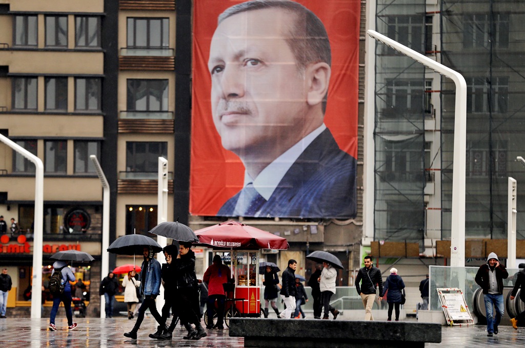 Ευρωκοινοβούλιο: Σοσιαλδημοκράτες και Ευρωπαϊκό Λαϊκό κόμμα ζητούν πάγωμα ενταξιακών διαπραγματεύσεων με την Τουρκία