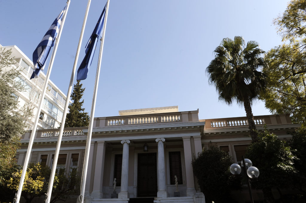 Κυβέρνηση: Καμία σχέση με την πραγματικότητα τα καταστροφολογικά σενάρια που κυκλοφορούν