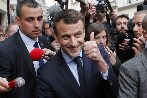 Γαλλία: Για «ευνοιοκρατία» ελέγχεται ο Μακρόν