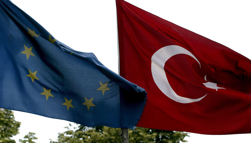 Ανησυχίες Ε.Ε για τις τροποποιήσεις του τουρκικού Συντάγματος