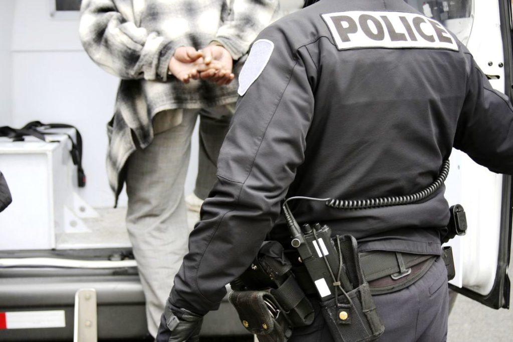 Θεσπρωτία: Σύλληψη 81χρονου για βιασμό και αποπλάνηση ανηλίκου