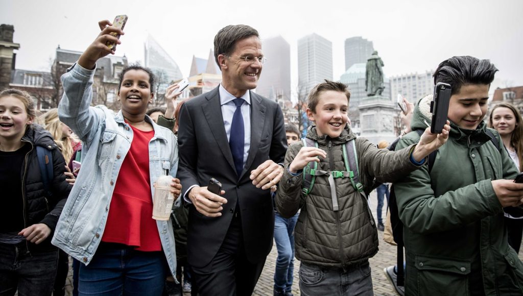 Ολλανδία: Κέρδισε ο κεντροδεξιός Μαρκ Ρούτε – Πρόεδρος Ολάντ: Νίκη κατά του εξτρεμισμού – Το τηλεφώνημα του Τσίπρα