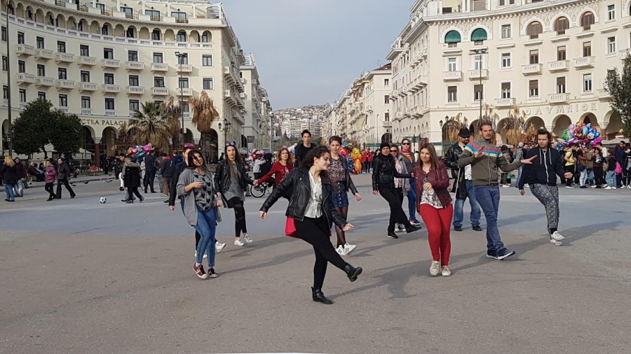 Θεσσαλονίκη:Ομαδικός χορός για καλό σκoπό (Video)