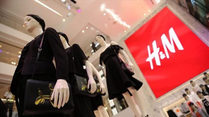 ΣΕΠΕ: Σκανδαλώδεις παραβιάσεις της εργατικής νομοθεσίας στην H&M