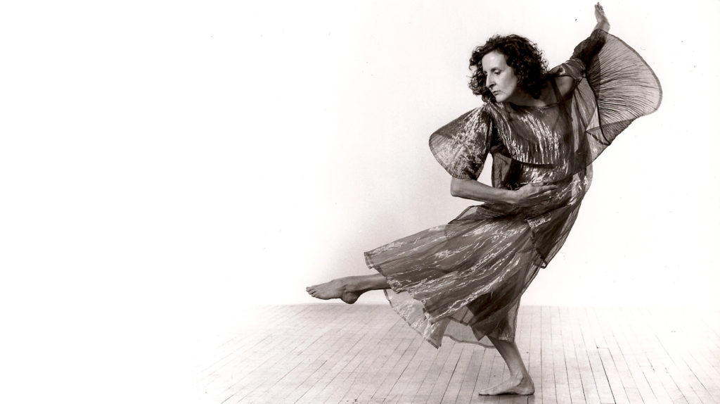 Πέθανε η κορυφαία Αμερικανίδα χορογράφος Tρίσα Μπράουν (Photos & Video)