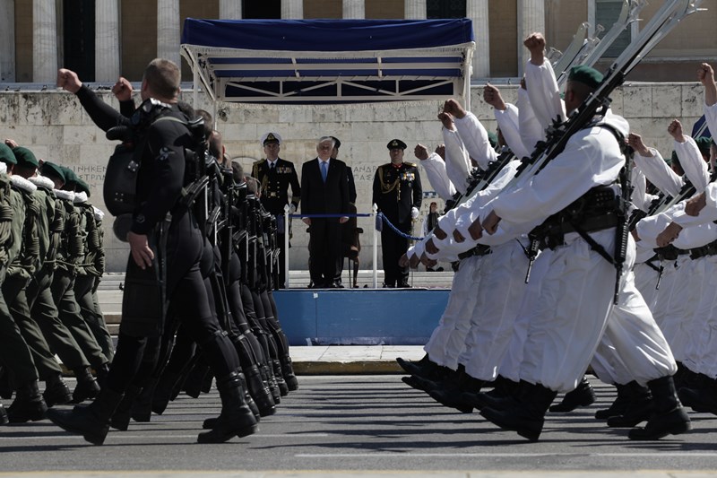 Παρέλαση με μήνυμα Παυλόπουλου για ευρωπαϊκή ενότητα