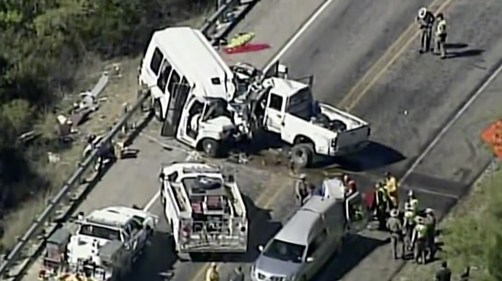Τέξας: Τουλάχιστον 13 νεκροί σε τροχαίο με εκκλησιαστικό λεωφορείο