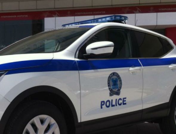 Έφοδοι της αστυνομίας σε καταστήματα με παράνομα «φρουτάκια» στη Θεσσαλονίκη- Δέκα άτομα συνελήφθησαν
