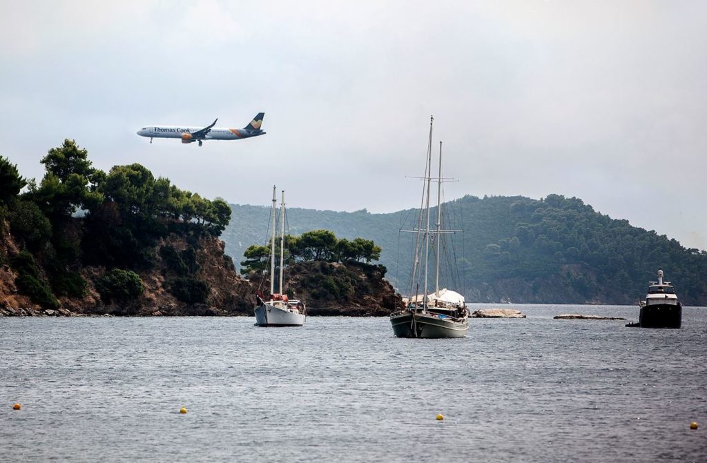 Επίσημα από σήμερα τα 14 αεροδρόμια στην Fraport Greece