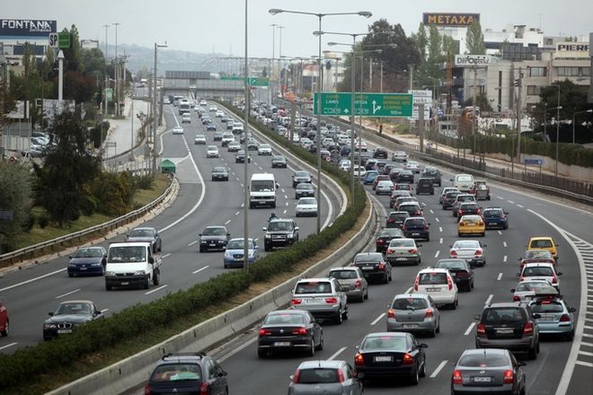 Αυξημένη κίνηση σε δρόμους, λιμάνια και αεροδρόμια για την “έξοδο” του Πάσχα