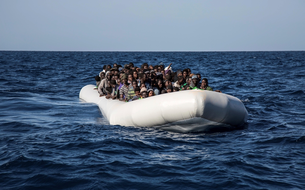 Μεσόγειος: Διασώθηκαν περισσότεροι από 2000 μετανάστες μόνον σε μια μέρα!